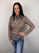 Load image into Gallery viewer, Checkered Mesh Top **3 COLORS**
