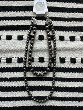 Load image into Gallery viewer, 24&#39;&#39; 2-Strand Polished Navajo Pearl Necklace
