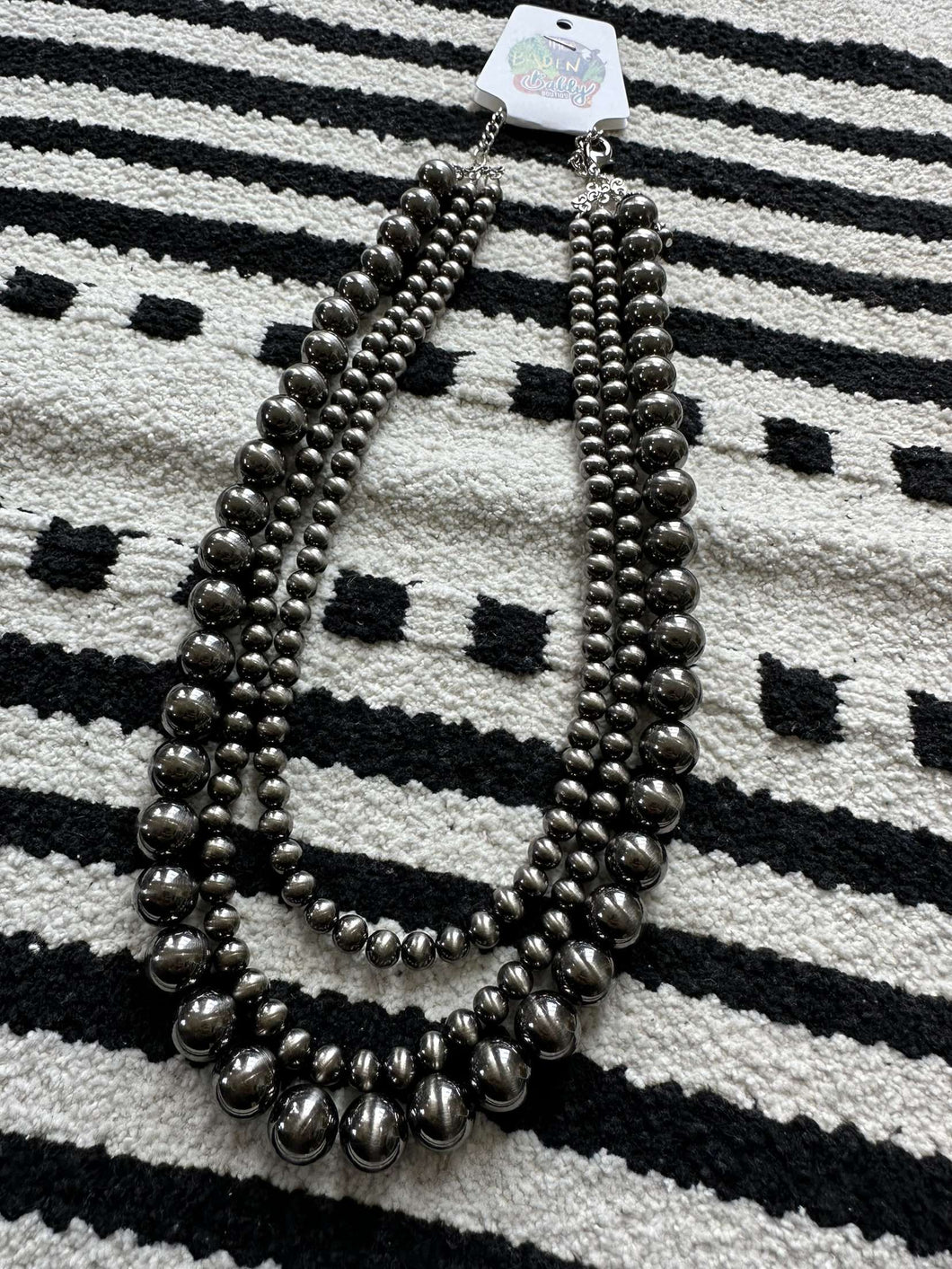 24'' 3-Strand Navajo Pearl Necklace