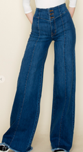 Load image into Gallery viewer, Mediun Wash Front Seam Wide Leg O2 Jeans - No Pockets