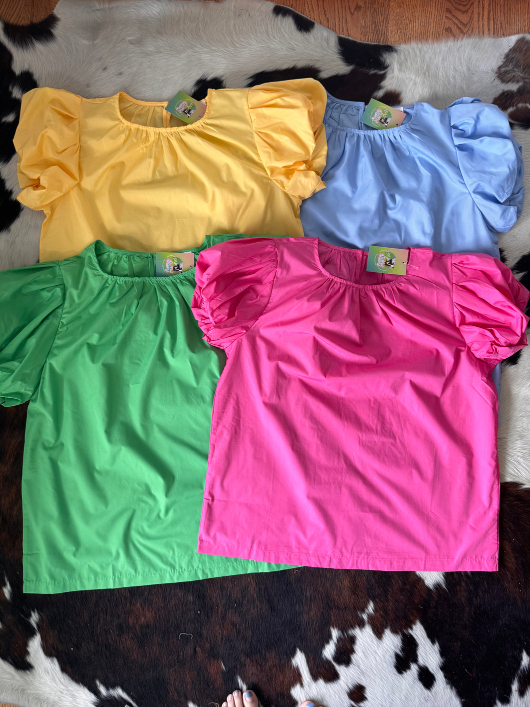 Solid Short Puff Sleeve Top **4 COLORS** - PLUS