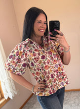 Load image into Gallery viewer, Floral Puff Sleeve Button Down Top **2 COLORS**
