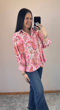 Load image into Gallery viewer, Pink Paisley 3/4 Sleeve Collared Top
