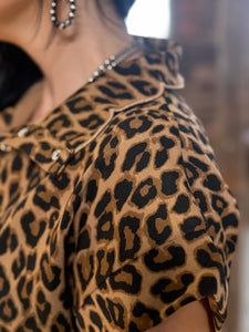 Leopard 1/4 Snap Top