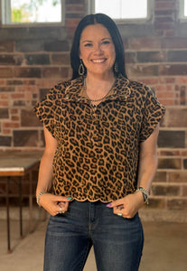 Leopard 1/4 Snap Top