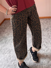 Load image into Gallery viewer, Leopard Barrel Jeans
