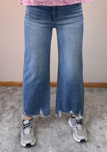 Load image into Gallery viewer, Medium Wash Step Hem Cropped Risen Jeans
