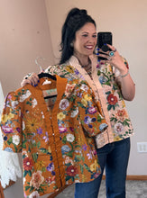 Load image into Gallery viewer, Floral Button Top **2 COLORS** - PLUS
