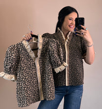 Load image into Gallery viewer, Leopard Puff Sleeve Top **2 COLORS** - PLUS
