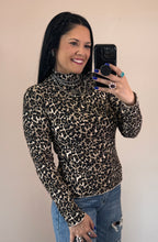 Load image into Gallery viewer, Leopard Mock Neck Top **2 COLORS**
