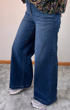 Load image into Gallery viewer, Mid Rise Palazzo Wide Leg Vervet Jeans
