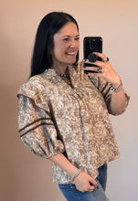 Load image into Gallery viewer, Printed Balloon Sleeve Top **2 COLORS**
