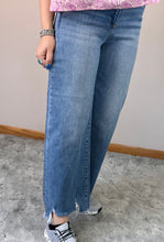 Load image into Gallery viewer, Medium Wash Step Hem Cropped Risen Jeans
