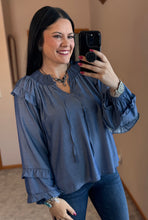 Load image into Gallery viewer, Tie Front Top **2 COLORS**
