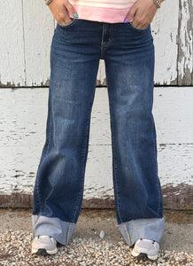 Wide Leg Cuffed Lovervet Jeans - PLUS
