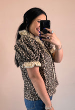Load image into Gallery viewer, Leopard Puff Sleeve Top **2 COLORS** - PLUS
