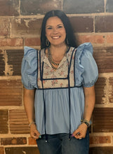 Load image into Gallery viewer, Floral Yoke Top **2 COLORS**
