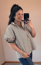 Load image into Gallery viewer, Striped 1/4 zip Top **3 COLORS** - PLUS
