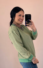 Load image into Gallery viewer, Striped Top **3 COLORS**
