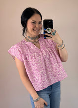 Load image into Gallery viewer, Orchid Floral Top
