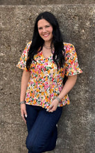 Load image into Gallery viewer, White Floral Top
