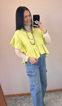 Load image into Gallery viewer, Flutter Hooded Top **2 COLORS**
