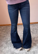 Load image into Gallery viewer, Dark Wash Super Flare KanCan Jeans
