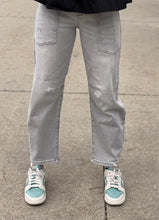Load image into Gallery viewer, Mid Rise Grey Wash Barrel Risen Jeans
