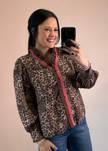 Load image into Gallery viewer, Leopard Button Down Top
