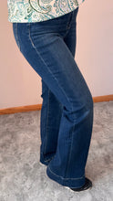 Load image into Gallery viewer, Trouser Hem Flare Vervet Jeans
