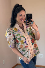 Load image into Gallery viewer, Floral Button Top **2 COLORS** - PLUS
