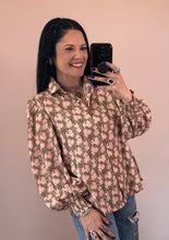 Load image into Gallery viewer, Floral Collared Button Down Top **2 COLORS**
