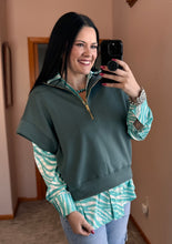 Load image into Gallery viewer, Scuba 1/4 Zip **3 COLORS** - PLUS
