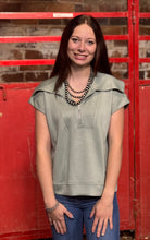 Load image into Gallery viewer, Solid 1/4 Zip Vest **3 COLORS**
