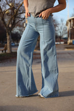 Load image into Gallery viewer, Light Wash Vintage Wide Leg O2 Jeans RESTOCK
