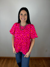 Load image into Gallery viewer, Hot Pink Leopard Top
