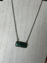 Load image into Gallery viewer, Varisite Bar Necklace
