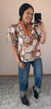 Load image into Gallery viewer, Floral Top **2 COLORS**
