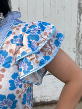 Load image into Gallery viewer, Floral Top **2 COLORS**
