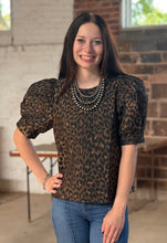 Load image into Gallery viewer, Leopard Puff Sleeve Top **2 COLORS**
