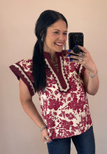 Load image into Gallery viewer, Floral Flutter Top **2 COLORS** - PLUS
