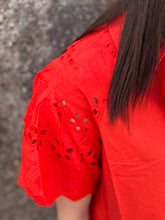 Load image into Gallery viewer, Eyelet Sleeve Top **2 COLORS**
