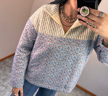 Load image into Gallery viewer, Mixed Print Quilted Pullover
