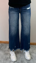 Load image into Gallery viewer, Dark Cropped Wide leg Risen Jeans
