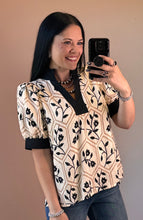 Load image into Gallery viewer, Floral Puff Sleeve Top **2 COLORS** - PLUS
