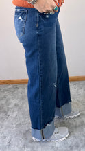 Load image into Gallery viewer, Wide Leg Cuffed Lovervet Jeans
