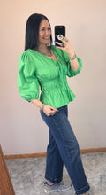 Load image into Gallery viewer, Apple Green Poplin Top
