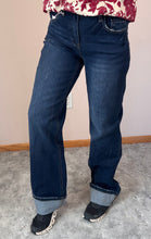 Load image into Gallery viewer, Dark Wash Cuffed Wide Leg Lovervet Jeans
