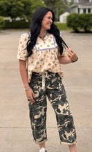 Load image into Gallery viewer, Camo Drawstring Barrel Risen Jeans
