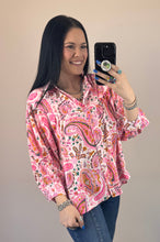 Load image into Gallery viewer, Pink Paisley 3/4 Sleeve Collared Top
